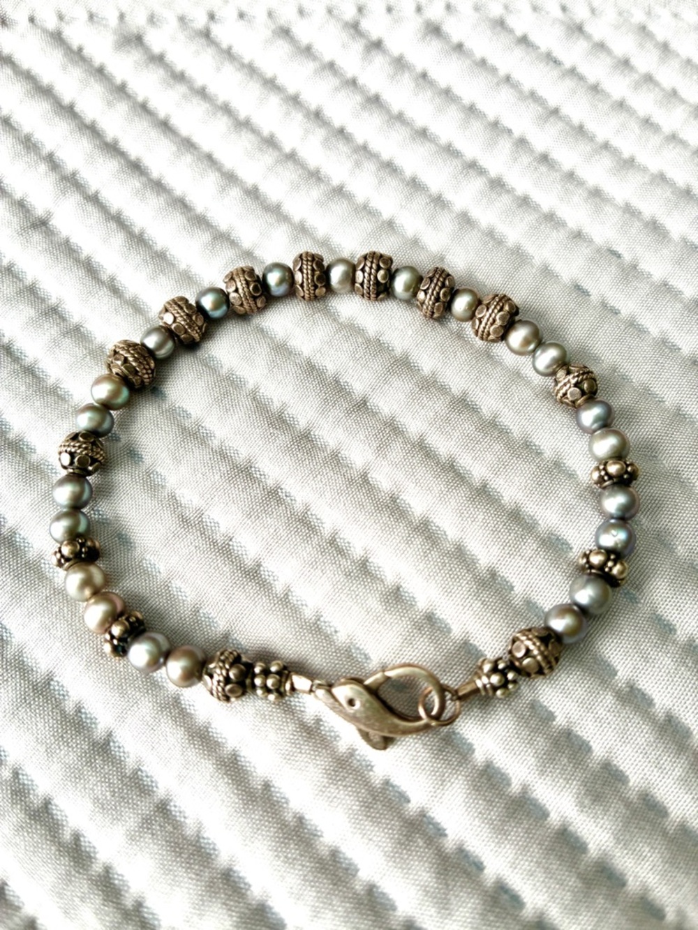 Sterling Silver Bali Beads and Peacock Pearls Bracelet